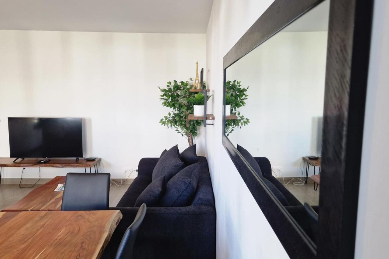 Appartement Chic Gold - 5Min Disneyland Serris Buitenkant foto